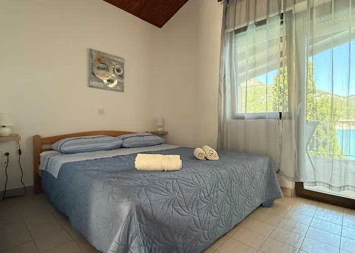 Blue Lagoon Apartman *